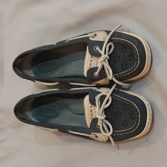 Women's Sperry Size 8 - Picture 1 of 6